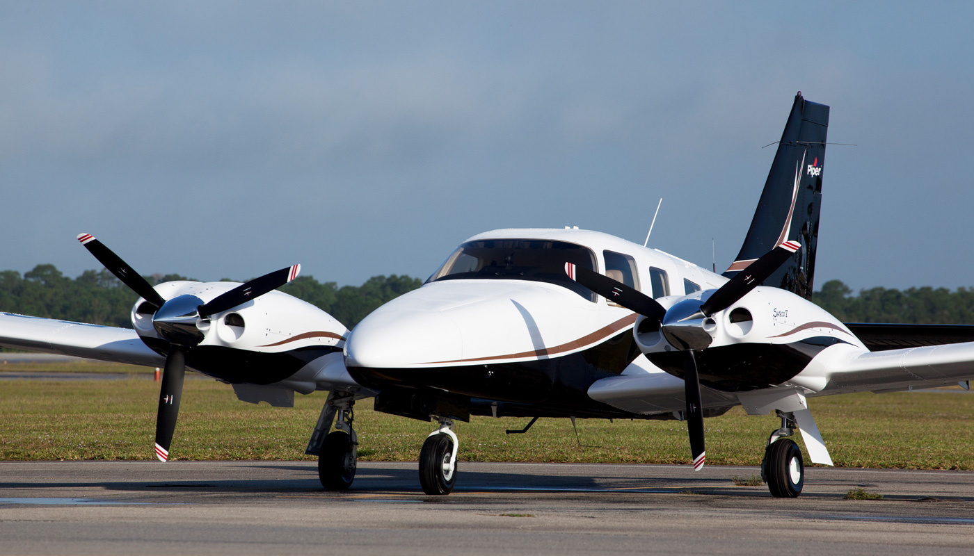 Piper Seneca Charter | evoJets